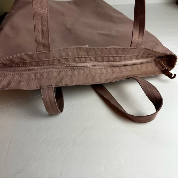 Herschel Supply Co Tote Bag Mica Ash Rose Zip Top Satchel Carry On Pockets - Picture 12 of 13